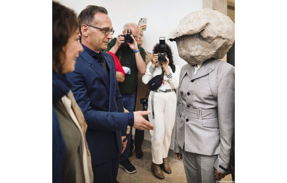 1-encounter-with-the-German-Foreign-Minister-during-the-inauguration-of-the-pavilion2019-e1762869747615-1100x700 Meeting with the German foreign minister